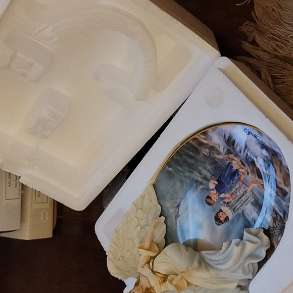Guardian Angel Plate - Picture 7 of 8